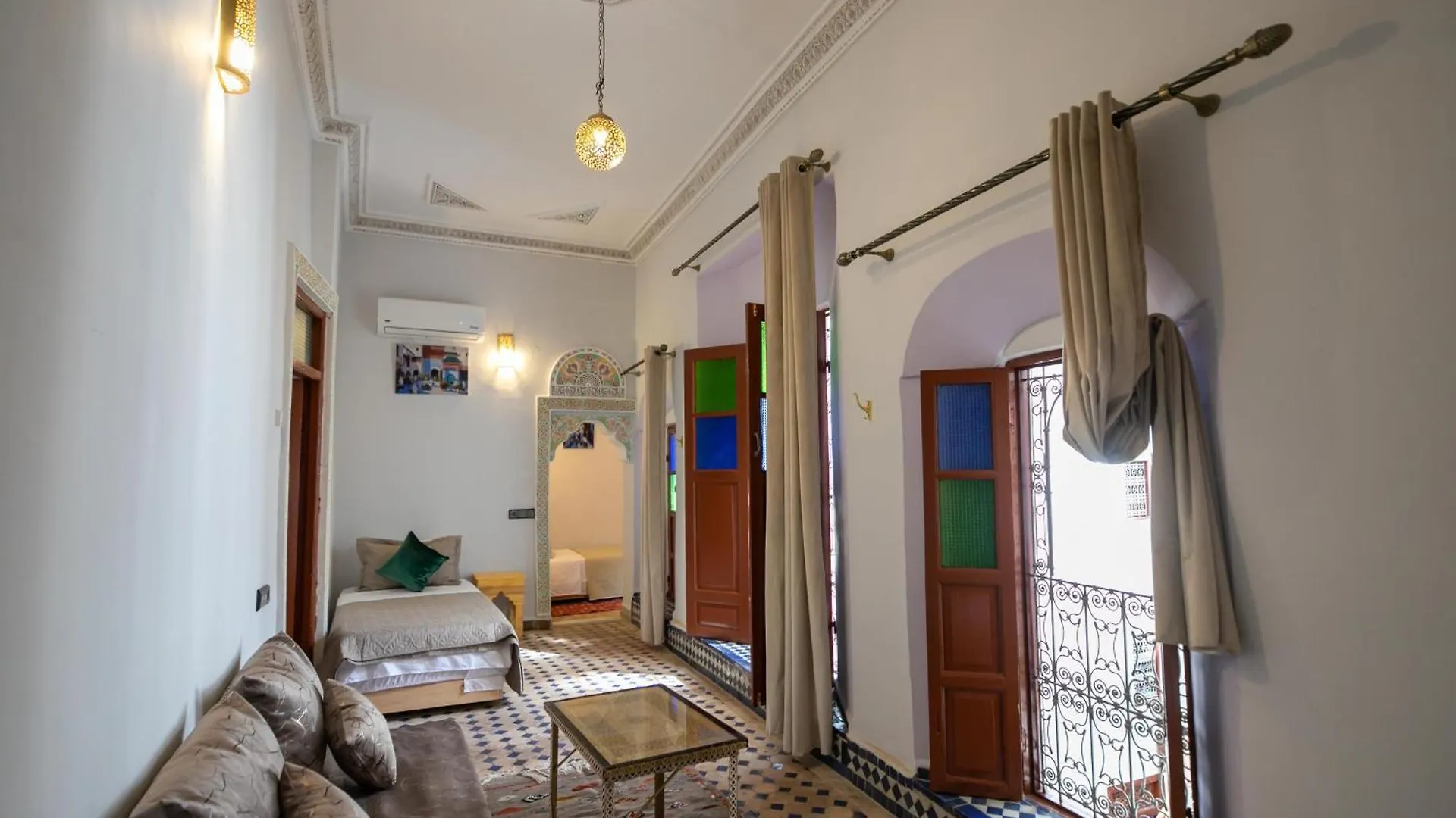 Riad Tarab フェズ